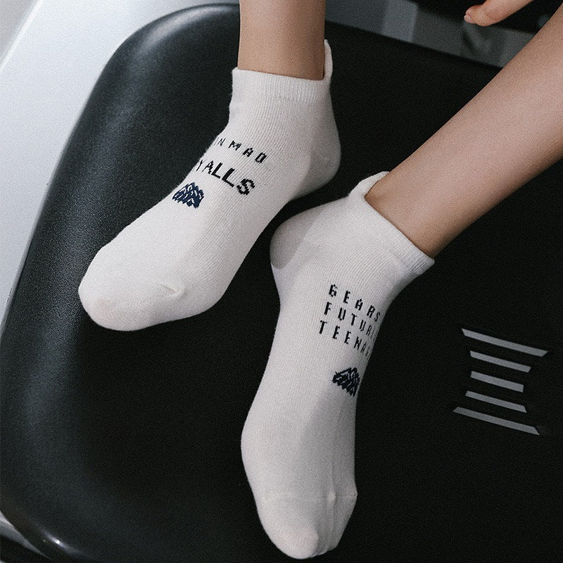 Snow Mountain Letter Embroidery Boat Socks Cotton 4Pairs KT3027